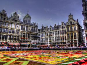 Wycieczka objazdowa BENELUX Wspaniałe Zabytki w Cieniu Tulipanów! 2026